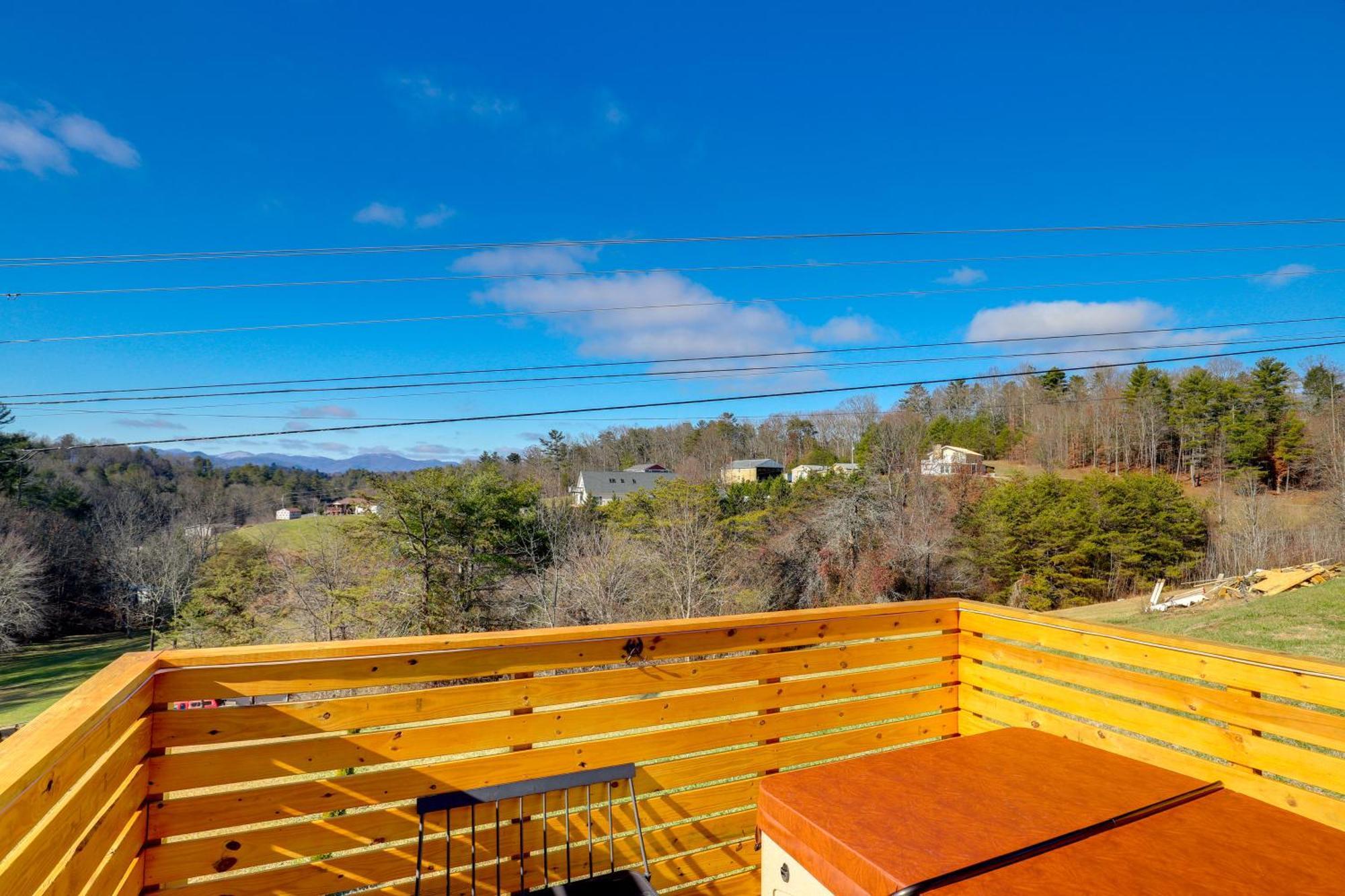 Marshall Studio With Loft, Hot Tub And Views! 外观 照片
