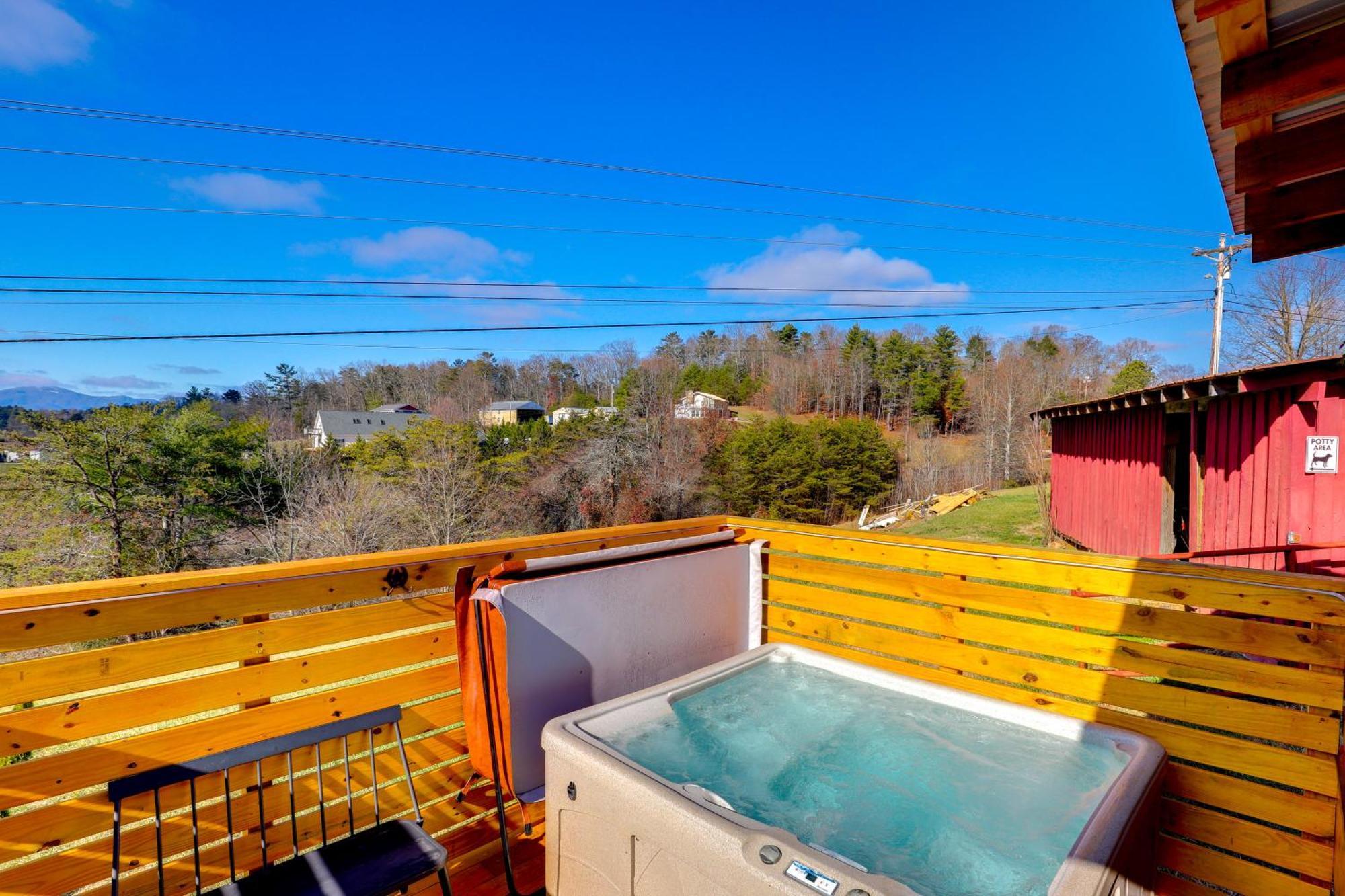 Marshall Studio With Loft, Hot Tub And Views! 外观 照片